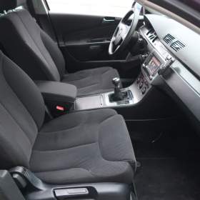 Foto inzerátu Volkswagen Passat 2.0 TDI