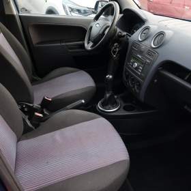 Foto inzerátu Ford Fusion 1.6