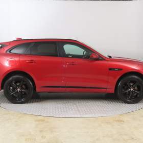 Foto inzerátu Jaguar F-Pace 20d AWD