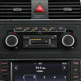 Foto inzerátu Volkswagen Touran 2.0 TDI