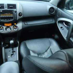 Foto inzerátu Toyota Rav4 2.2 D-4D