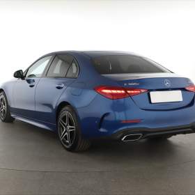 Foto inzerátu Mercedes-Benz Třídy C C 300 e 4MATIC
