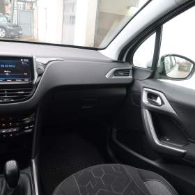 Foto inzerátu Peugeot 2008 1.2 PureTech