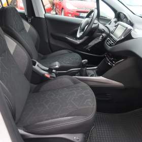 Foto inzerátu Peugeot 2008 1.2 PureTech