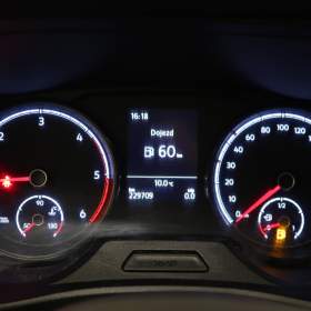 Foto inzerátu Volkswagen Transporter 2.0 TDI