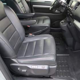 Foto inzerátu Peugeot Traveller 2.0 BlueHDi