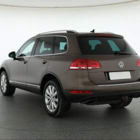 Foto inzerátu Volkswagen Touareg 3.0 TDI