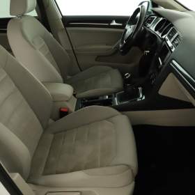 Foto inzerátu Volkswagen Golf 2.0 TDI