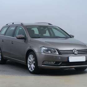 Fotka k inzerátu Volkswagen Passat 2.0 TDI / 19674960