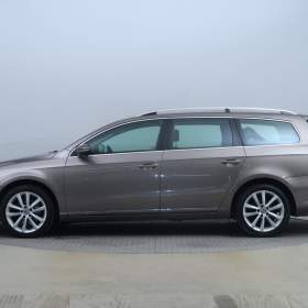 Foto inzerátu Volkswagen Passat 2.0 TDI