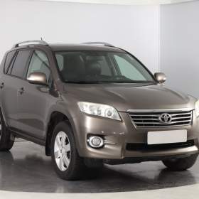 Fotka k inzerátu Toyota Rav4 2.2 D- 4D / 19486738