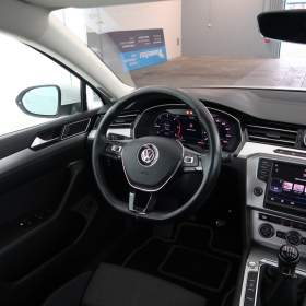 Foto inzerátu Volkswagen Passat 2.0 TDI