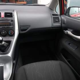 Foto inzerátu Toyota Auris 1.3 Dual VVT-i