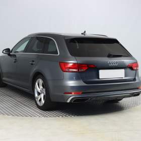 Foto inzerátu Audi A4 2.0 TDI