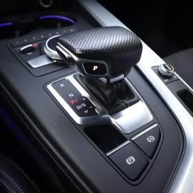 Foto inzerátu Audi A4 2.0 TDI