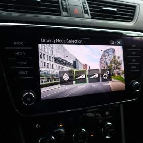 Foto inzerátu Škoda Superb 2.0 TDI