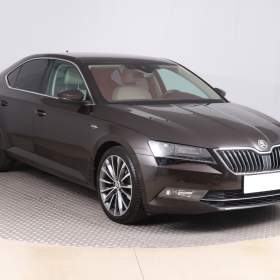 Foto inzerátu Škoda Superb 2.0 TSI