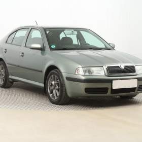 Škoda Octavia 1.6 / 19680111