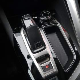 Foto inzerátu Peugeot 3008 1.2 PureTech