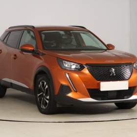 Peugeot 2008 1.2 PureTech / 19680211