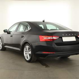 Foto inzerátu Škoda Superb 2.0 TSI