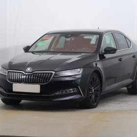 Foto inzerátu Škoda Superb iV 1.4 TSI PHEV