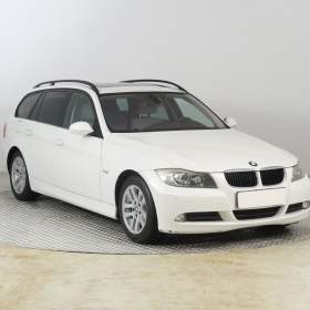 BMW Řada 3 320 d / 19682359