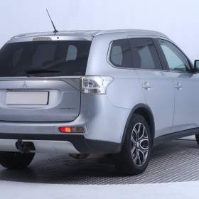 Foto inzerátu Mitsubishi Outlander 2.2 DI-D