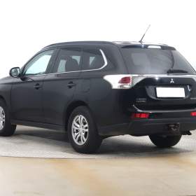 Foto inzerátu Mitsubishi Outlander 2.2 DI-D