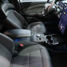 Foto inzerátu Ford Mustang Mach-E GT