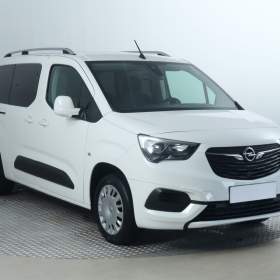 Fotka k inzerátu Opel Combo 1.2 Turbo / 18785812
