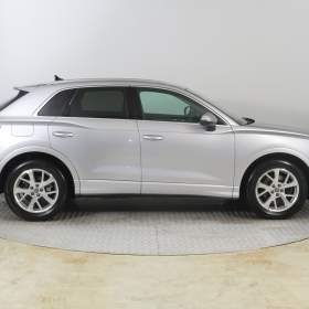 Foto inzerátu Audi Q3 40 TFSI