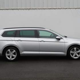 Foto inzerátu Volkswagen Passat 2.0 TDI