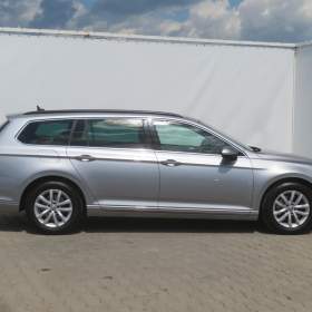 Foto inzerátu Volkswagen Passat 1.6 TDI