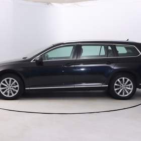 Foto inzerátu Volkswagen Passat 2.0 TDI