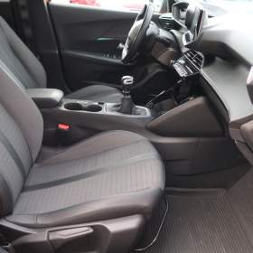 Foto inzerátu Peugeot 2008 1.2 PureTech