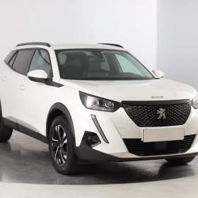 Fotka k inzerátu Peugeot 2008 1.2 PureTech / 19399933