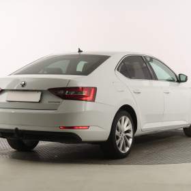 Foto inzerátu Škoda Superb 2.0 TDI