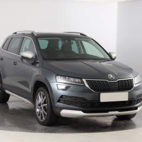 Fotka k inzerátu Škoda Karoq 1.5 TSI / 19580054