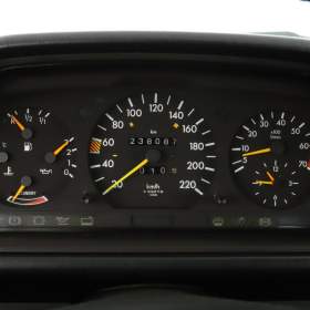 Foto inzerátu Mercedes W124 230 CE