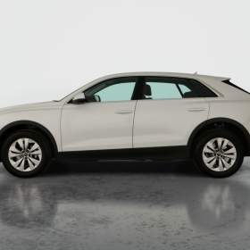 Foto inzerátu Audi Q8 55 TFSI