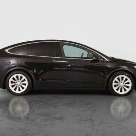 Foto inzerátu Tesla Model X 90D