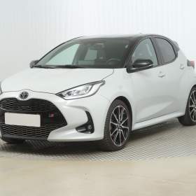 Foto inzerátu Toyota Yaris 1.5 VVT-i Hybrid