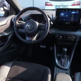 Foto inzerátu Toyota Yaris 1.5 VVT-i Hybrid