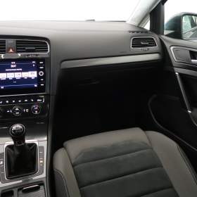 Foto inzerátu VW Golf 1.0 TSI