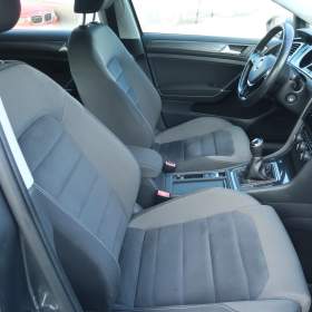 Foto inzerátu VW Golf 1.0 TSI