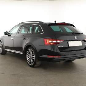 Foto inzerátu Skoda Superb 2.0 TDI
