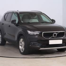 Volvo XC40 D4 AWD / 19788644