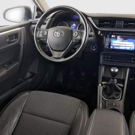Foto inzerátu Toyota Corolla 1.6 Valvematic