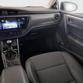 Foto inzerátu Toyota Corolla 1.6 Valvematic